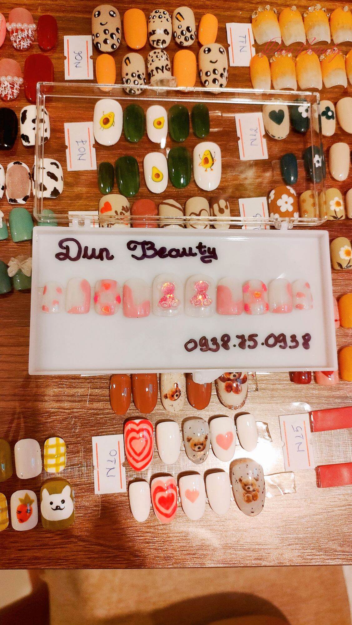 Nailbox thiết kế giá rẻ hồng đính gấu Hàn Quốc cute