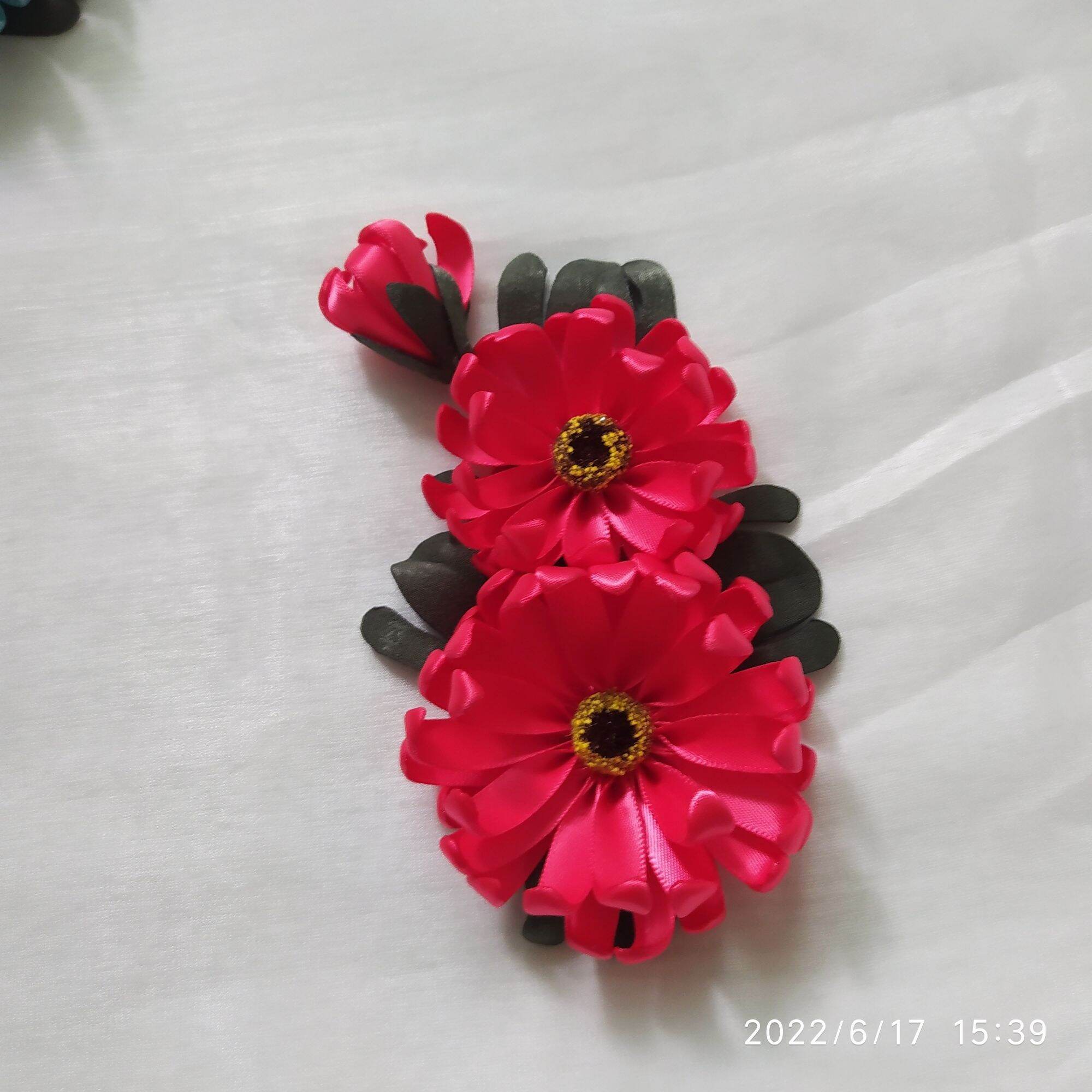 Chùm hoa cúc cài áo cài tóc handmade Canto