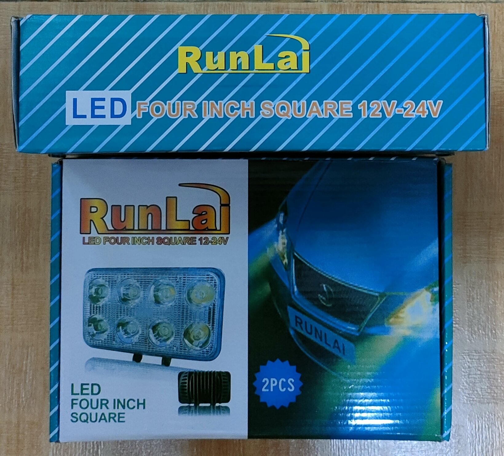 Đèn led runlai 8 bóng trợ sáng , giá 1 hộp 2 cái