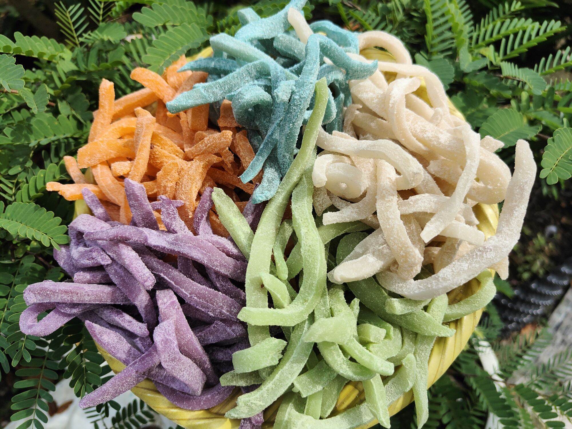 Mứt dừa non sợi mix đủ vị 500g (Mứt dừa non nhà làm)