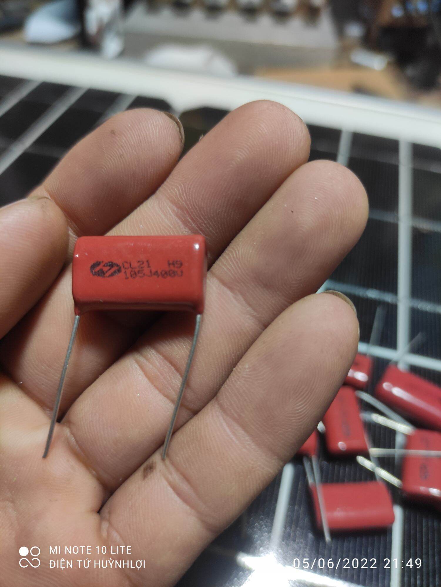 10 tụ 105