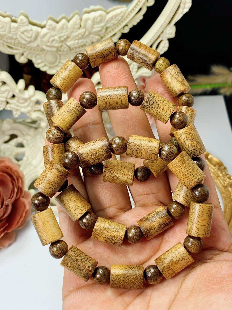 Trầm Hương tốc vườn đốt trúc