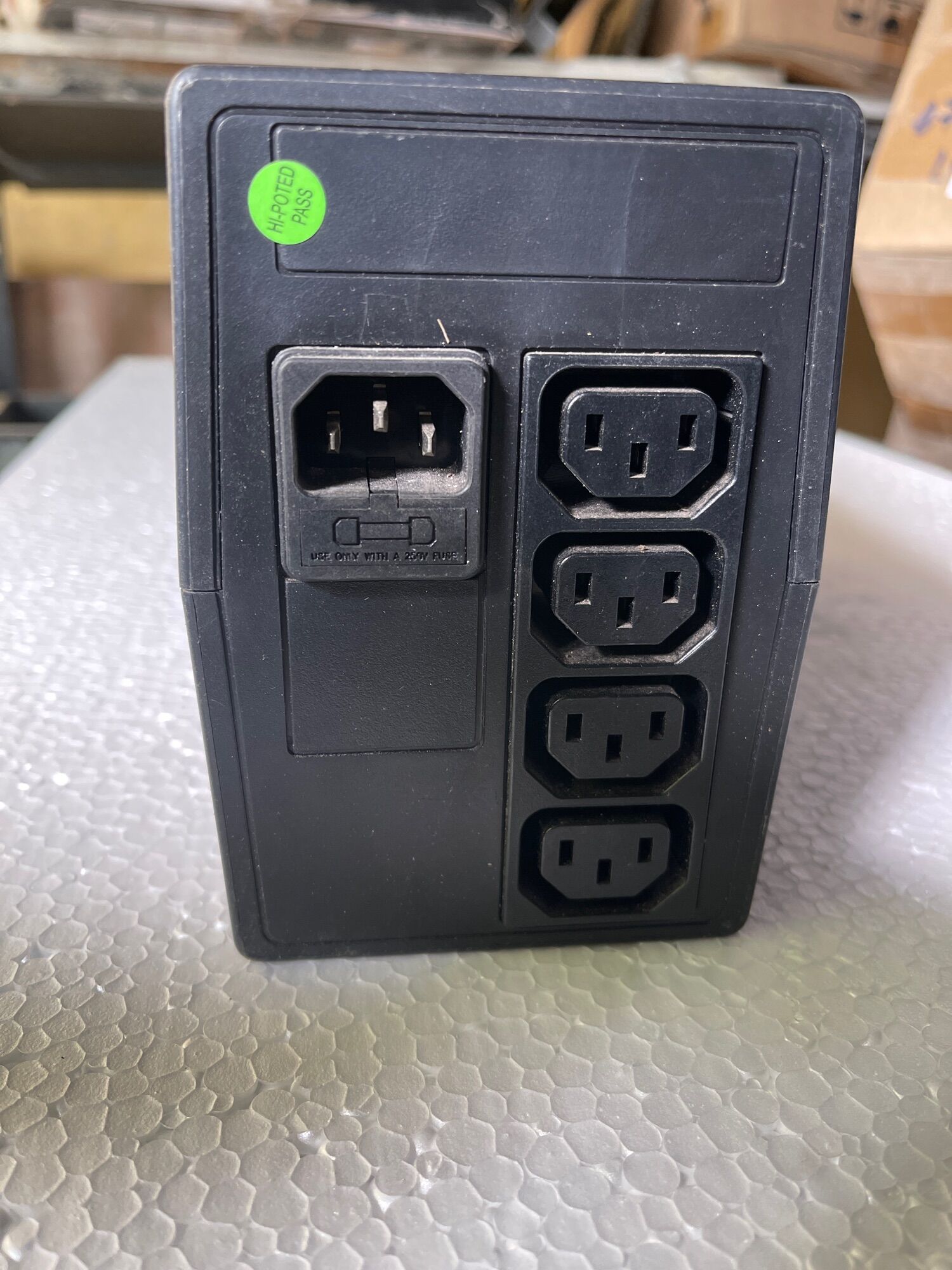 Used ups Emerson 600va excluding battery
