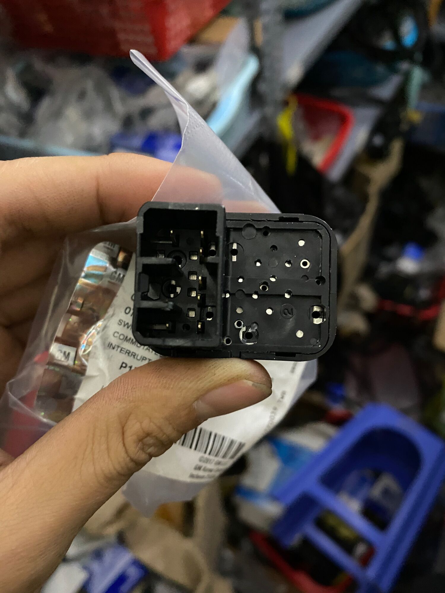 Công tắc chỉnh gương Spark(matiz 4) xịn Gm