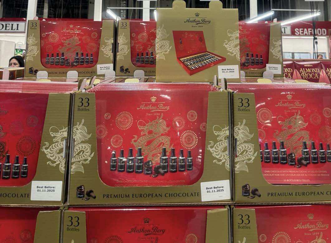 Socola Đen nhân rượu Anthon Berg 33 chai của Mỹ