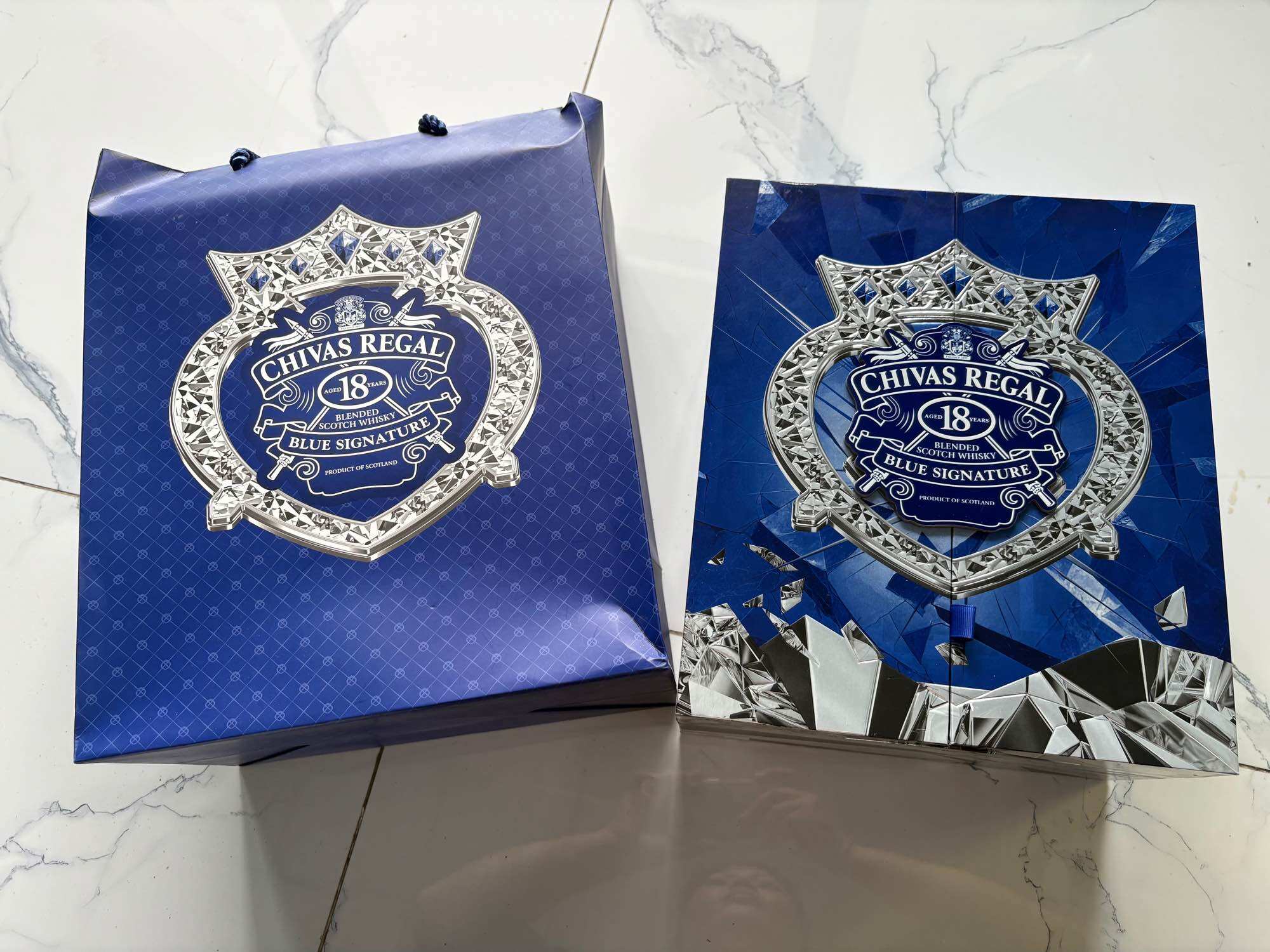 Vỏ hộp chai Chivas