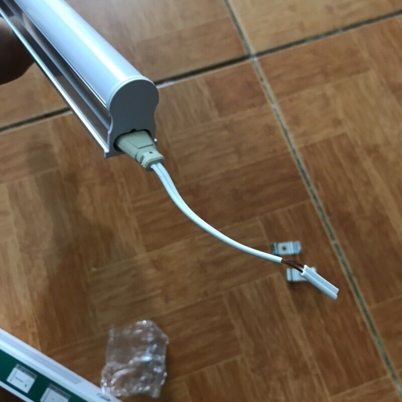 Đèn led t5 t4 liền thân 1m2 28w