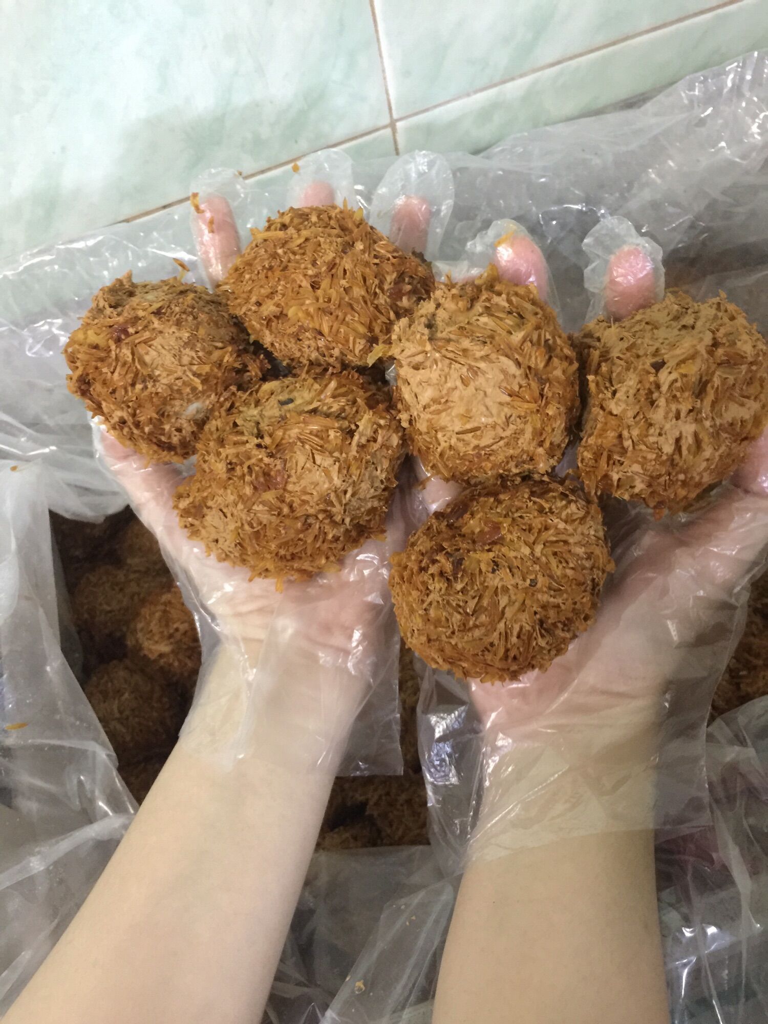 Trứng vịt bắc thảo loại có trấu ( hộp 10 trứng )