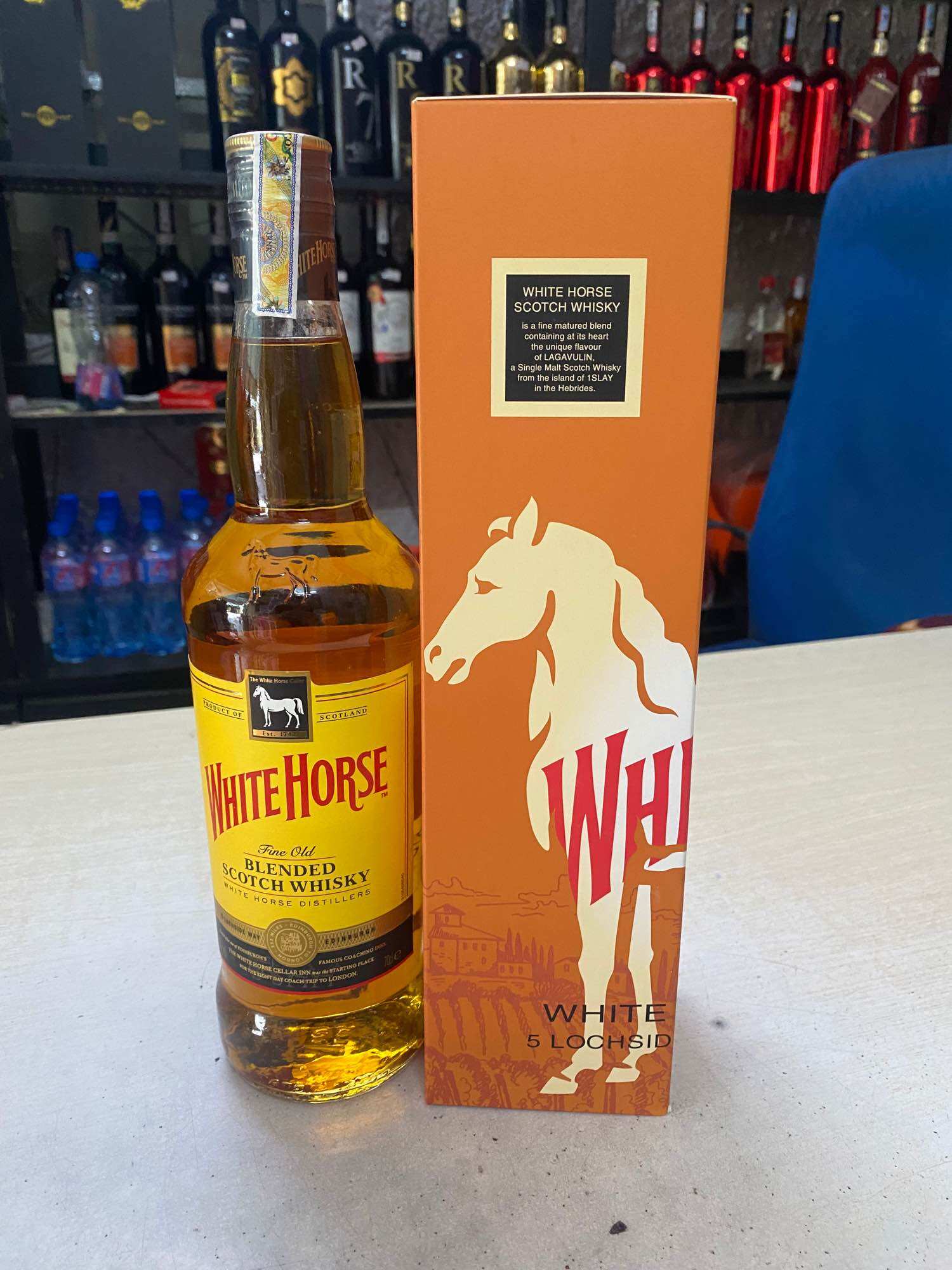 WHITE HORSE Blend Scotch Whisky 40% 700ml