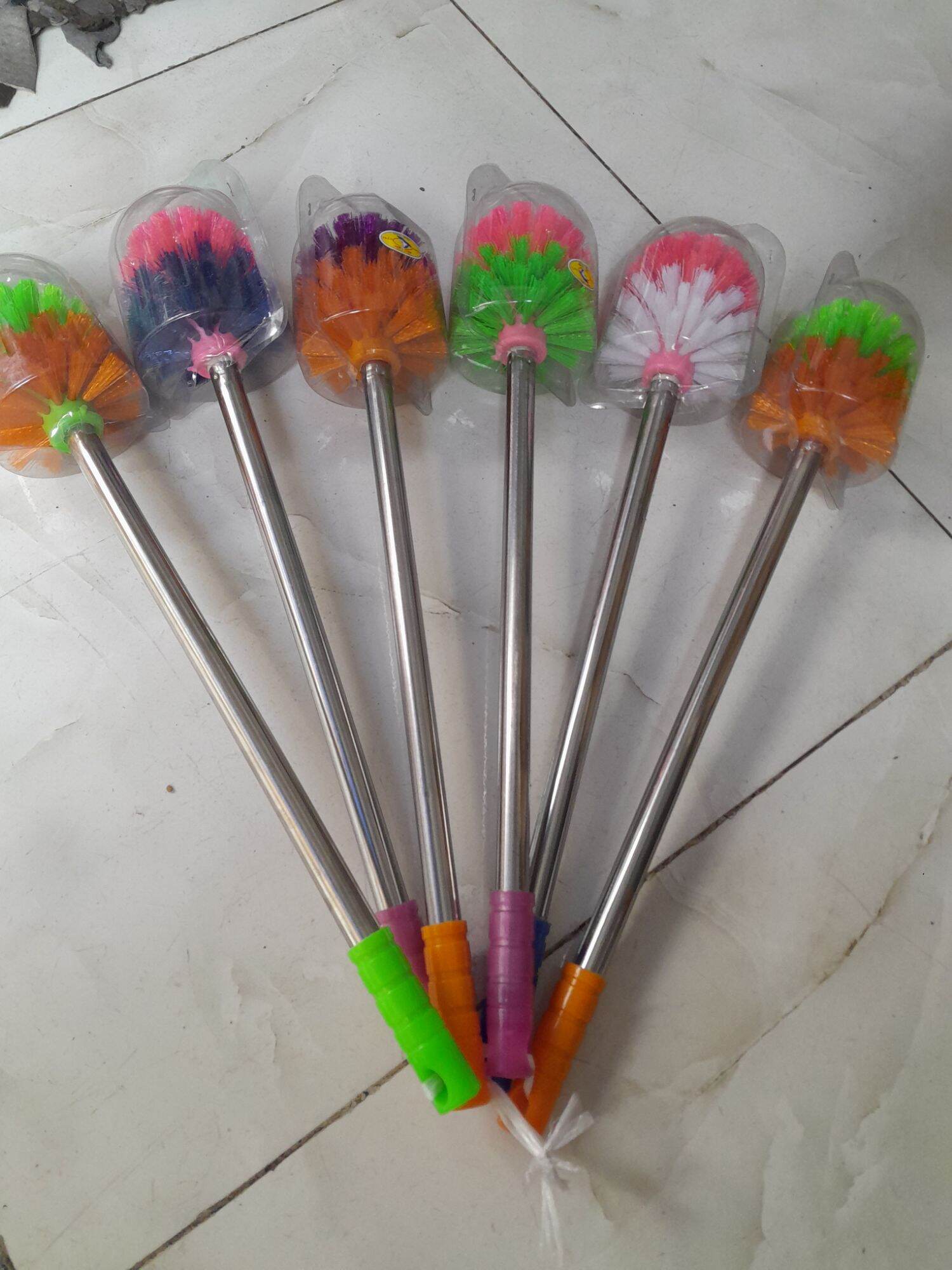 Cây chà bồn cầu đầu tròn cán inox