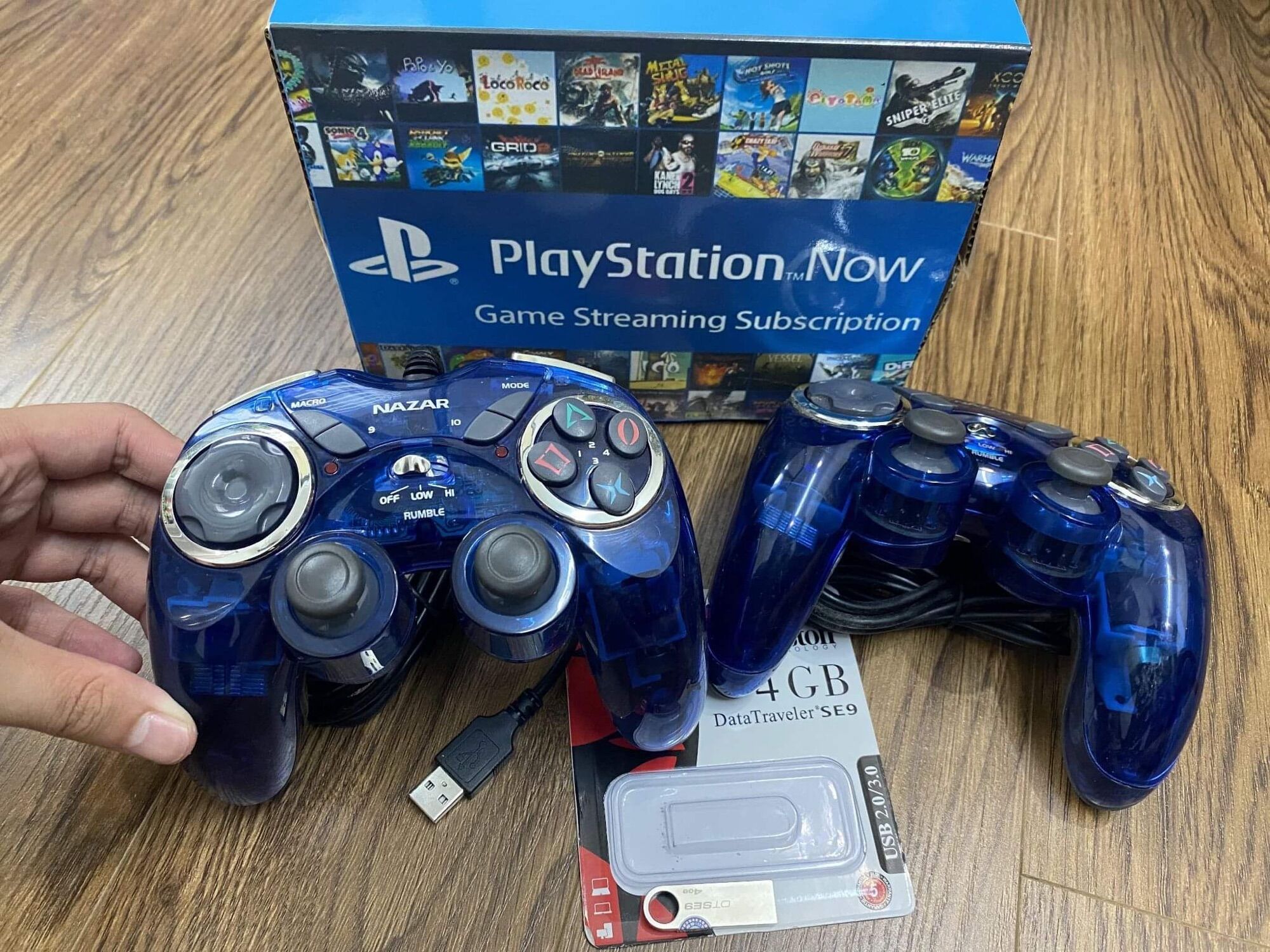 Game stick máy chơi game đã tích hợp 1000 game hót ps1 ps2 ps3 trở về tuổi thơ với game stick