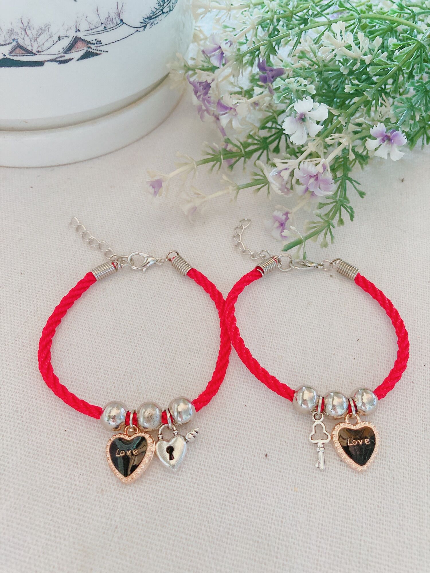 Vòng tay cặp đôi tim love,đa dạng mẫu mã, chất lượng đảm bảo và cam kết hàng đúng mô tả