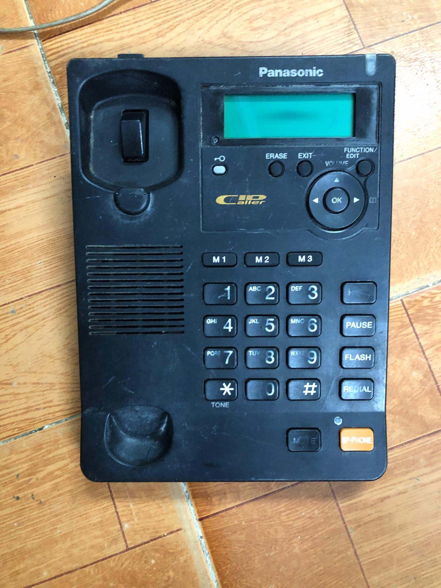 Điện thoại bàn Panasonic KX-TS600 hiện số loa ngoài