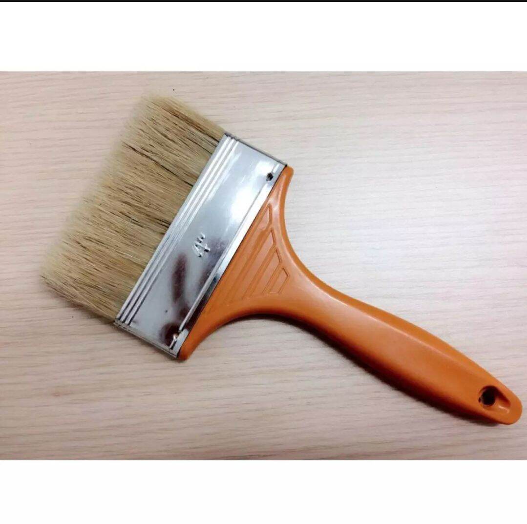 Chổi quét sơn các loại rộng từ 2,5cm đến 10cm.
