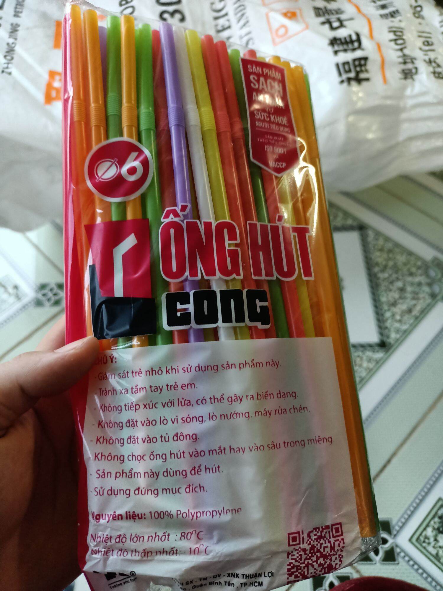 ống hút cong màu phi 6 (bịt 70 ống)
