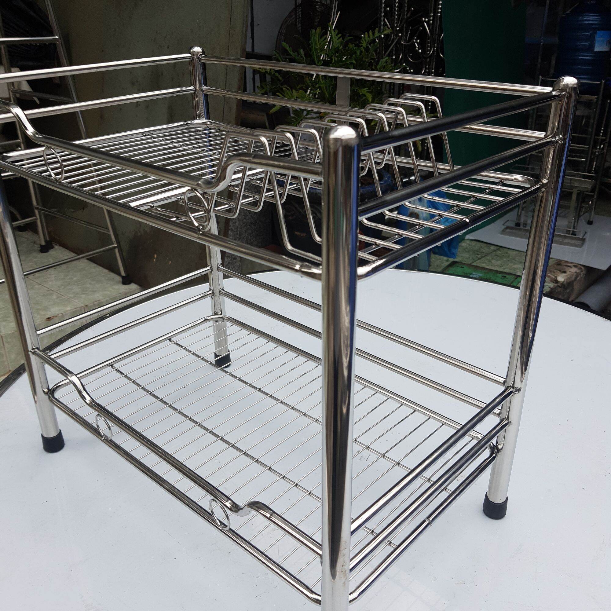 Kệ  inox  2 tầng để chén dĩa loại dày , dùng trong tủ bêṕ hoặc trên  gian bếp . Bề rộng 30cm , bề dài 40cm/50cm và 60cm , có dạng đê chén hoặc để dĩa