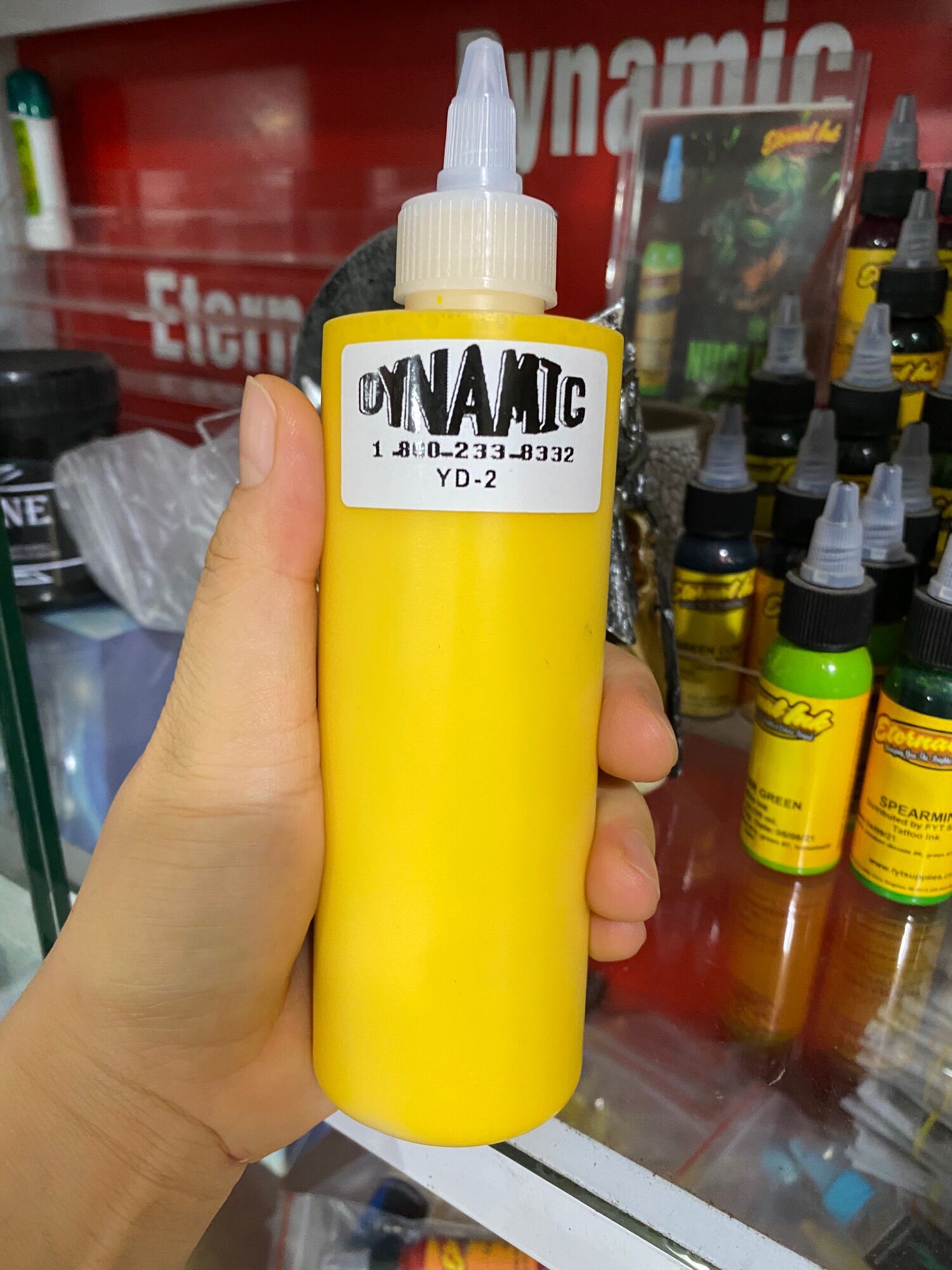 Mực tập xăm Dynamic màu vàng