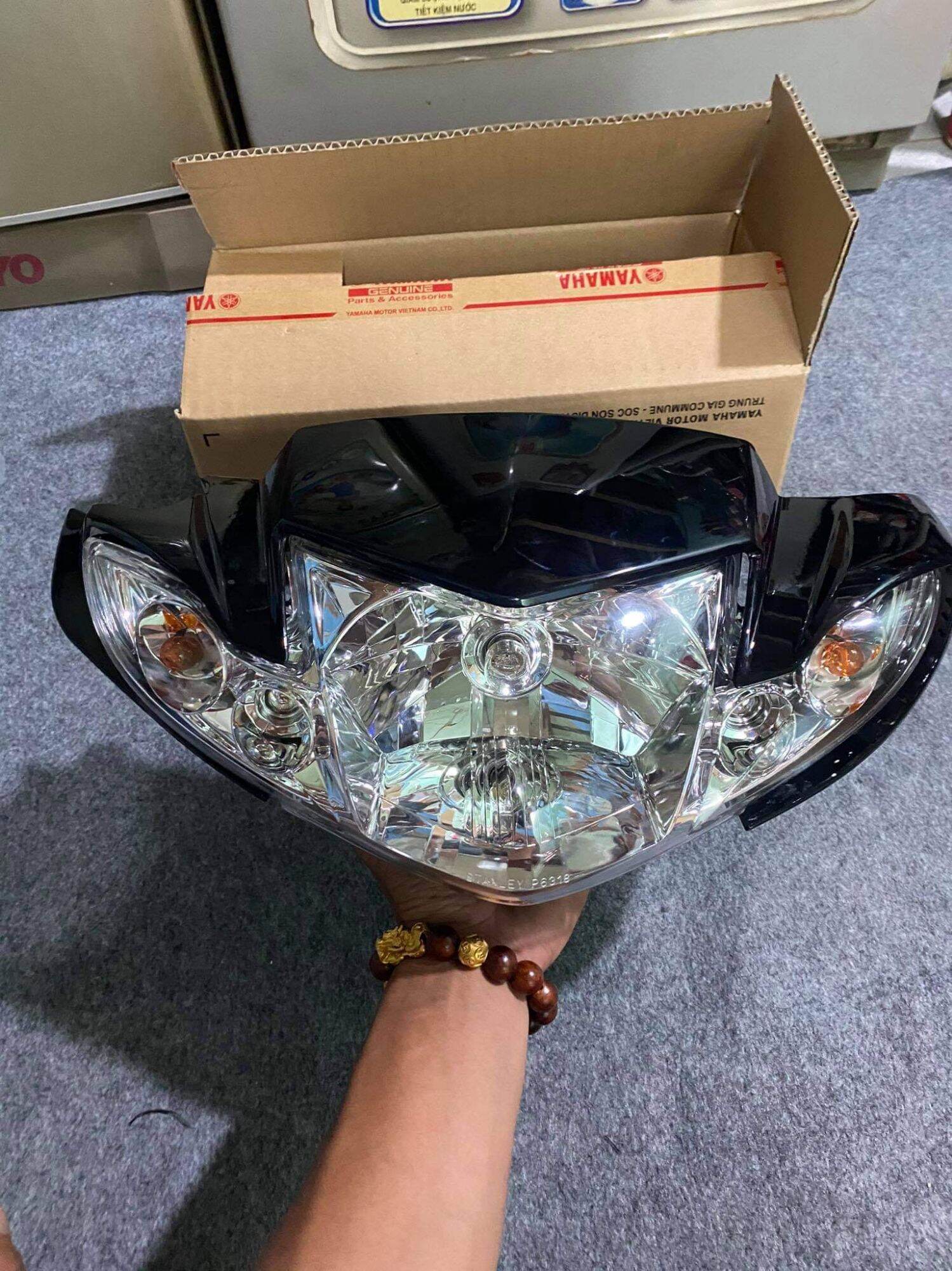 Chóa Đèn Bợ Trước Bợ Sau Sirus Hello