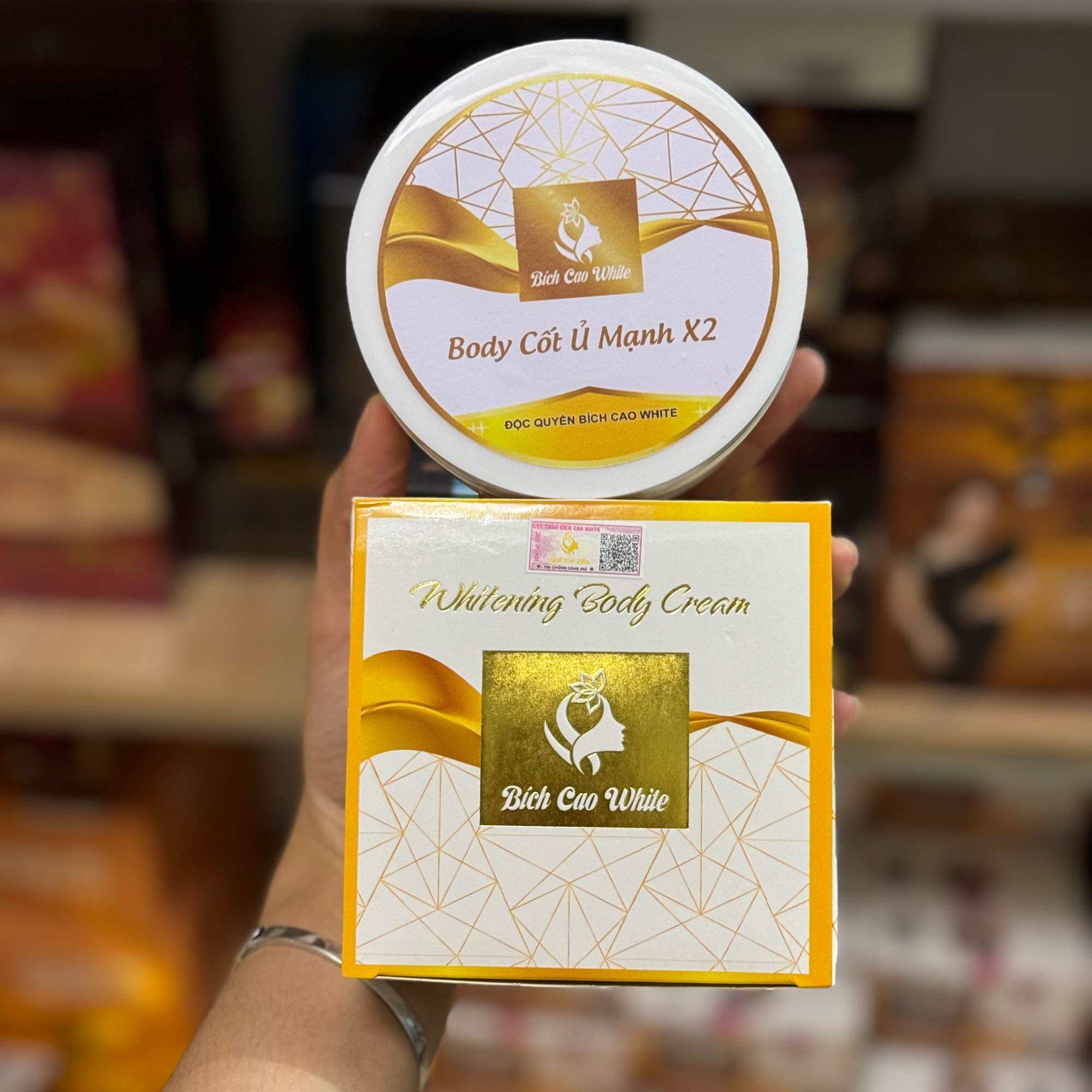 Kem body Cốt ủ Bích Cao White