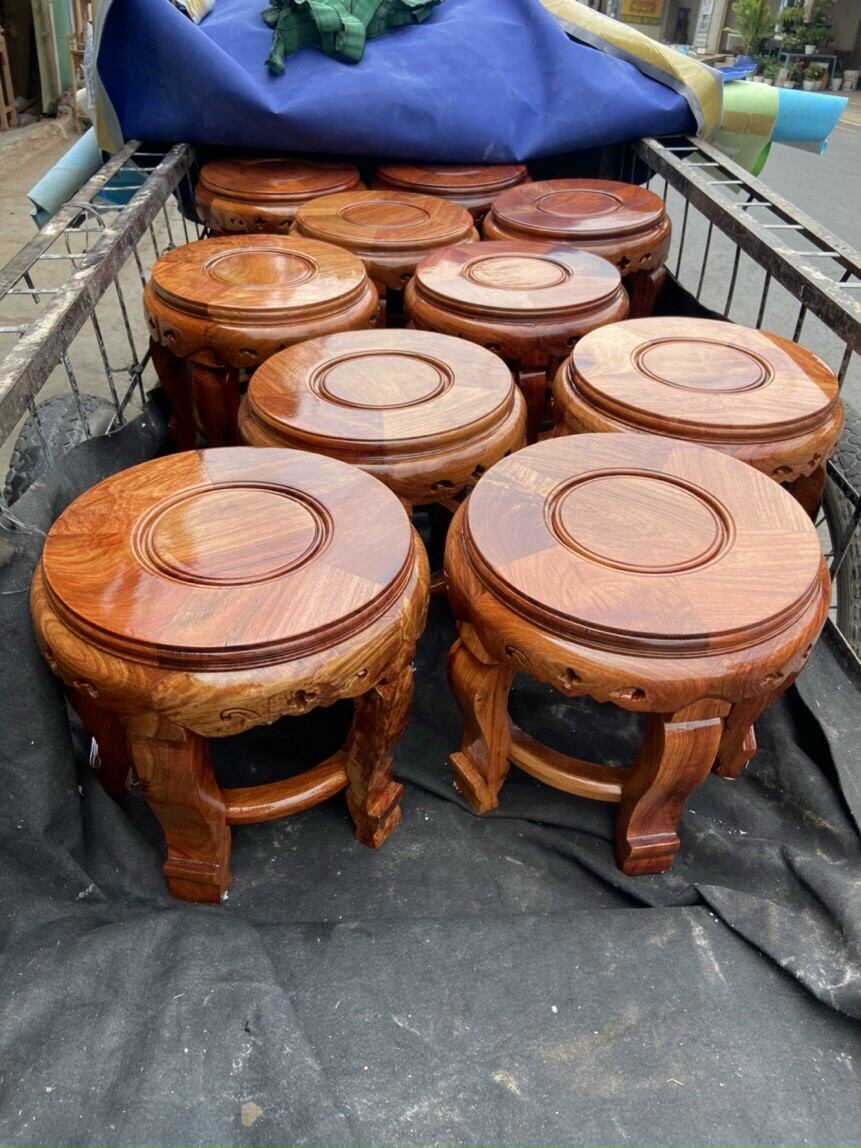 Đôn tròn gỗ hương cao 30cm