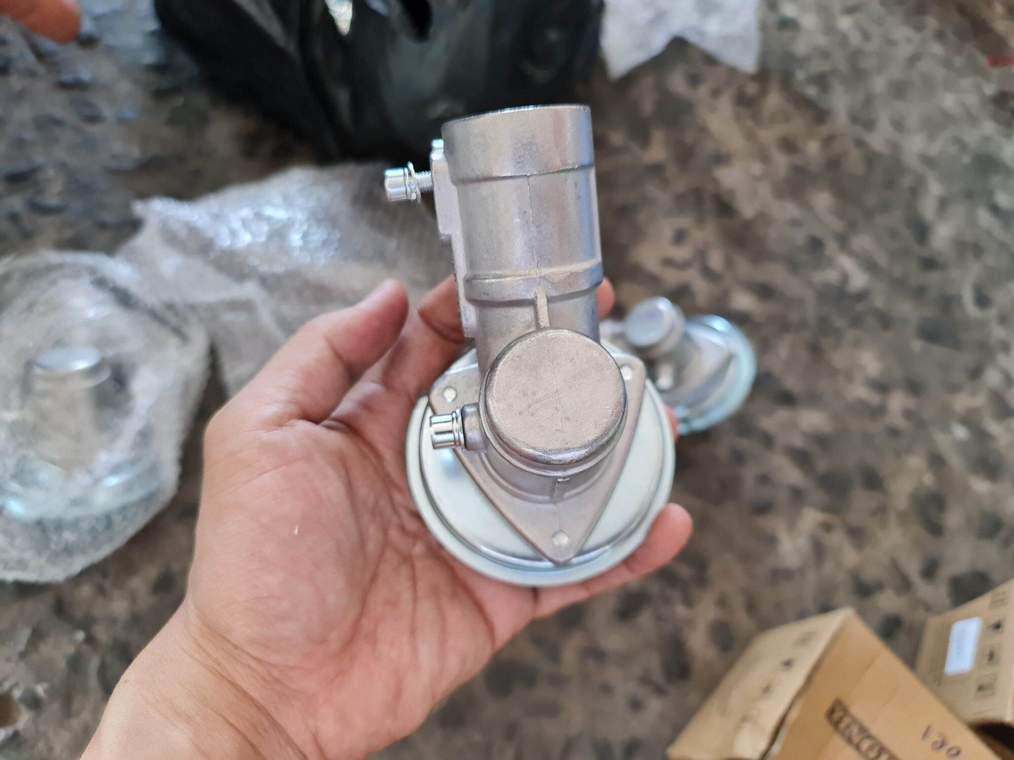 Đầu Bò Máy Cắt Cỏ ( Láp 28 - 9 Răng )
