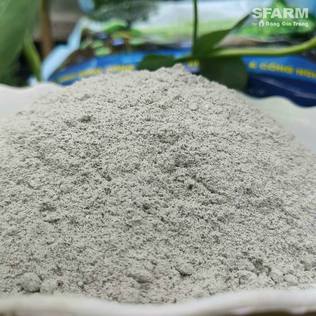 chế phẩm mấm đối kháng ~ TRICHODERMA ( humic)  sfarm gói 1kg