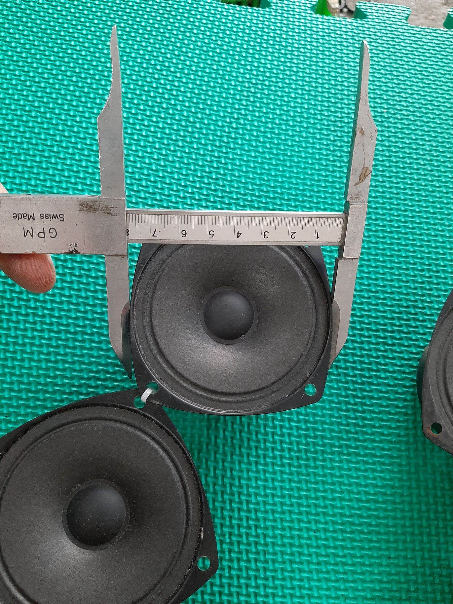 1 Cặp 2 cái treble, chép con gà 8cm chưa cản tụ hat tốt. 589nhattao