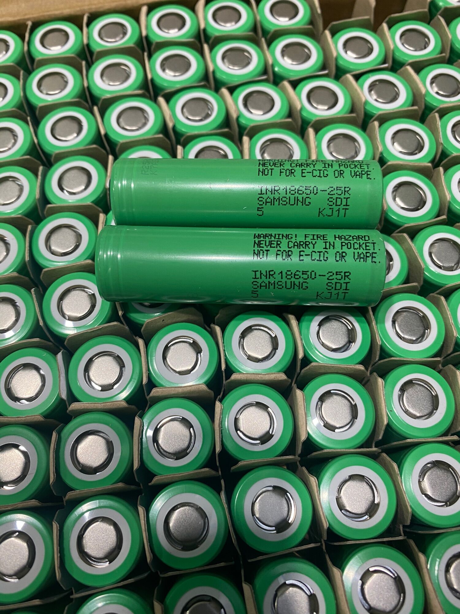 Cell samsung 25r mới