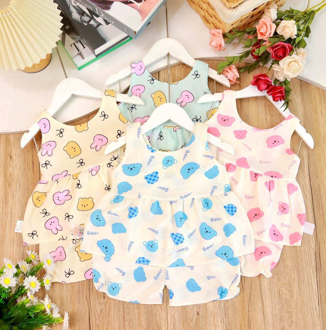 (MẪU MỚI GIÁ XƯỞNG) Đồ bộ bé gái mùa hè baby doll Mina Bebé đính nơ họa tiết xinh chất vải đũi hàn siêu mịn thoáng mát từ 4-14kg