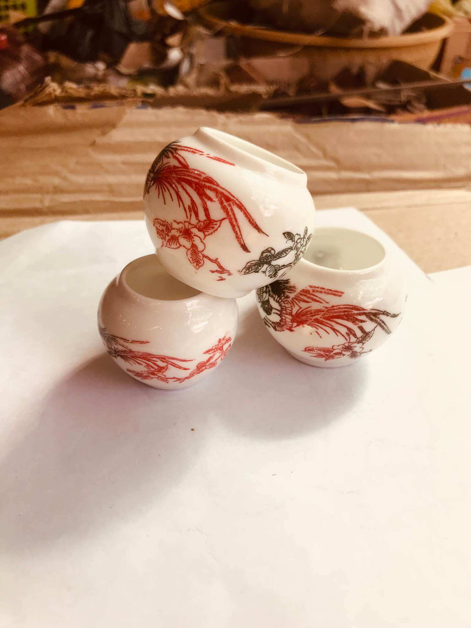 Cóng sứ  đựng thức ăn cho chim mào