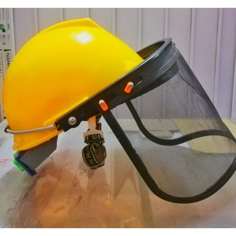 mũ bảo hộ lao động, máy cắt cỏ