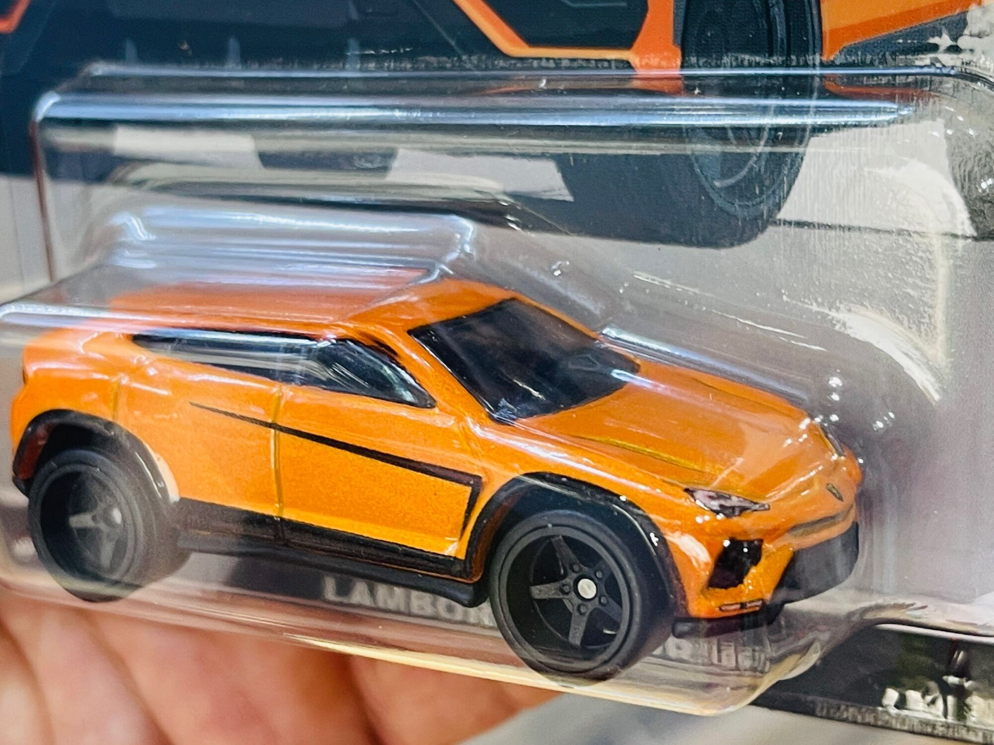 Hobby Store xe mô hình Hot Wheels Premium Auto Strasse Lamborghini Urus Cam  