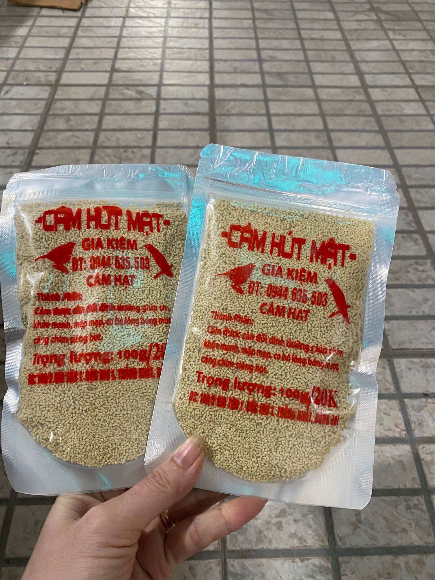 Cám chim Hút Mật Gia Kiệm cám hạt 100g