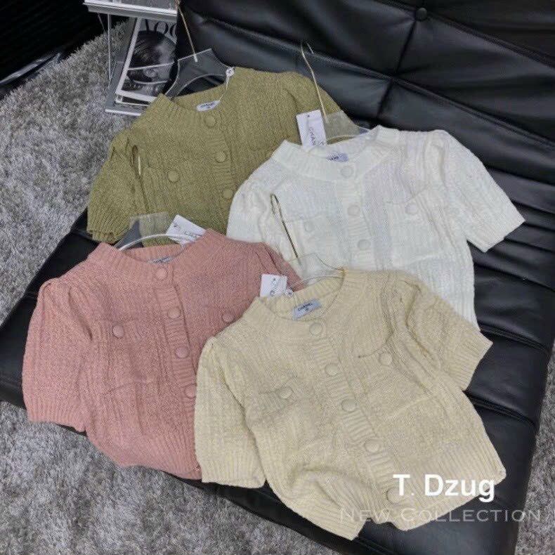 Áo len mongtoghi tay bồng cúc bọc dáng croptop