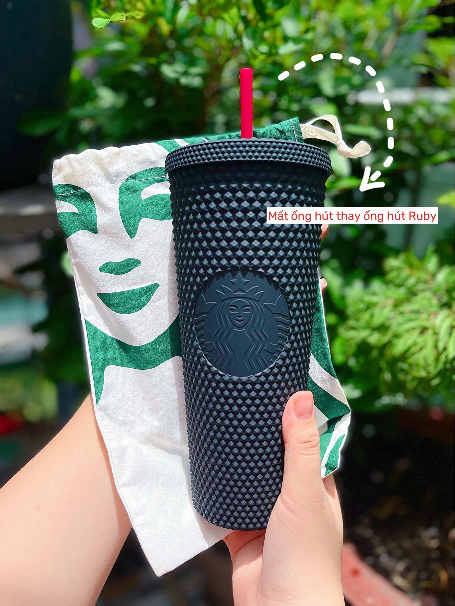 Ly Starbucks Studded Black