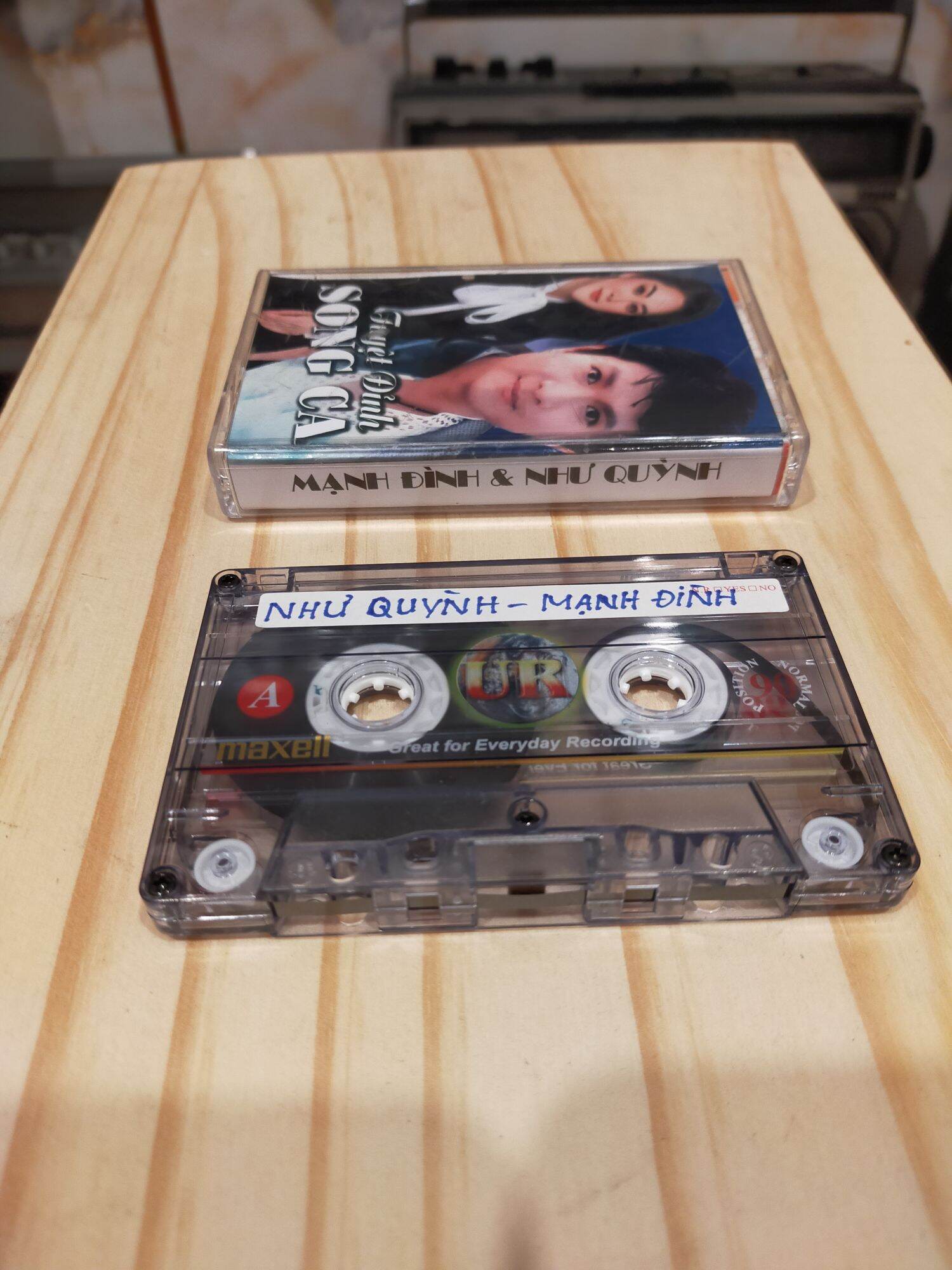 1 băng cassette maxell UR 90S tiếng hát như quỳnh - mạnh đình( lưu ý: đây là băng cũ
