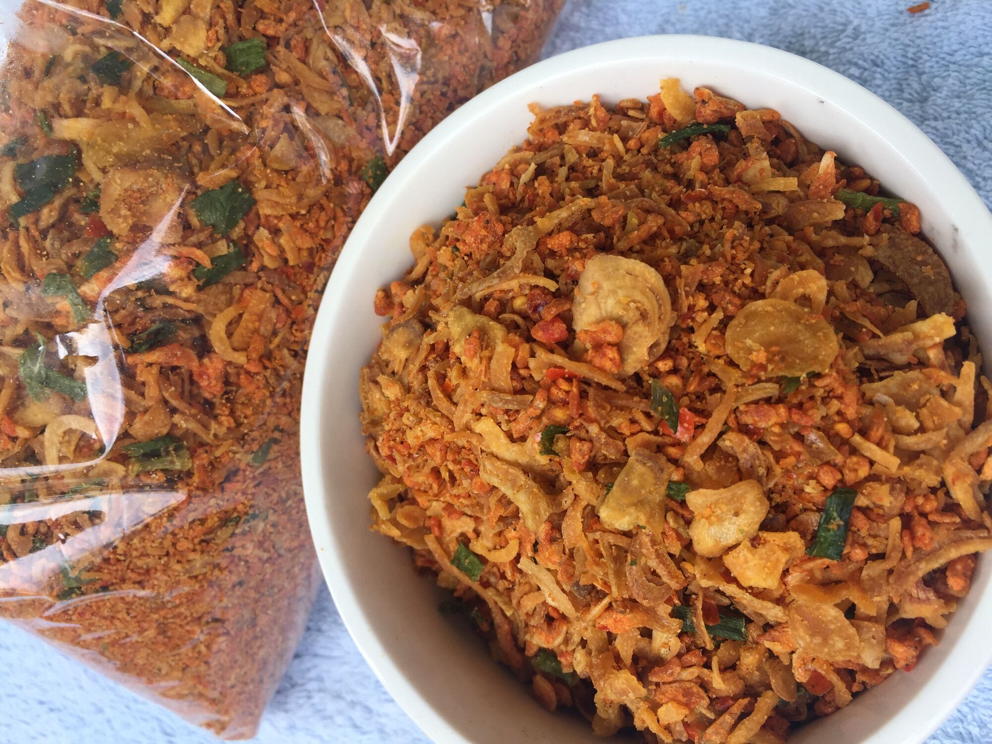 Muối tôm hành phi muối ớt tây ninh