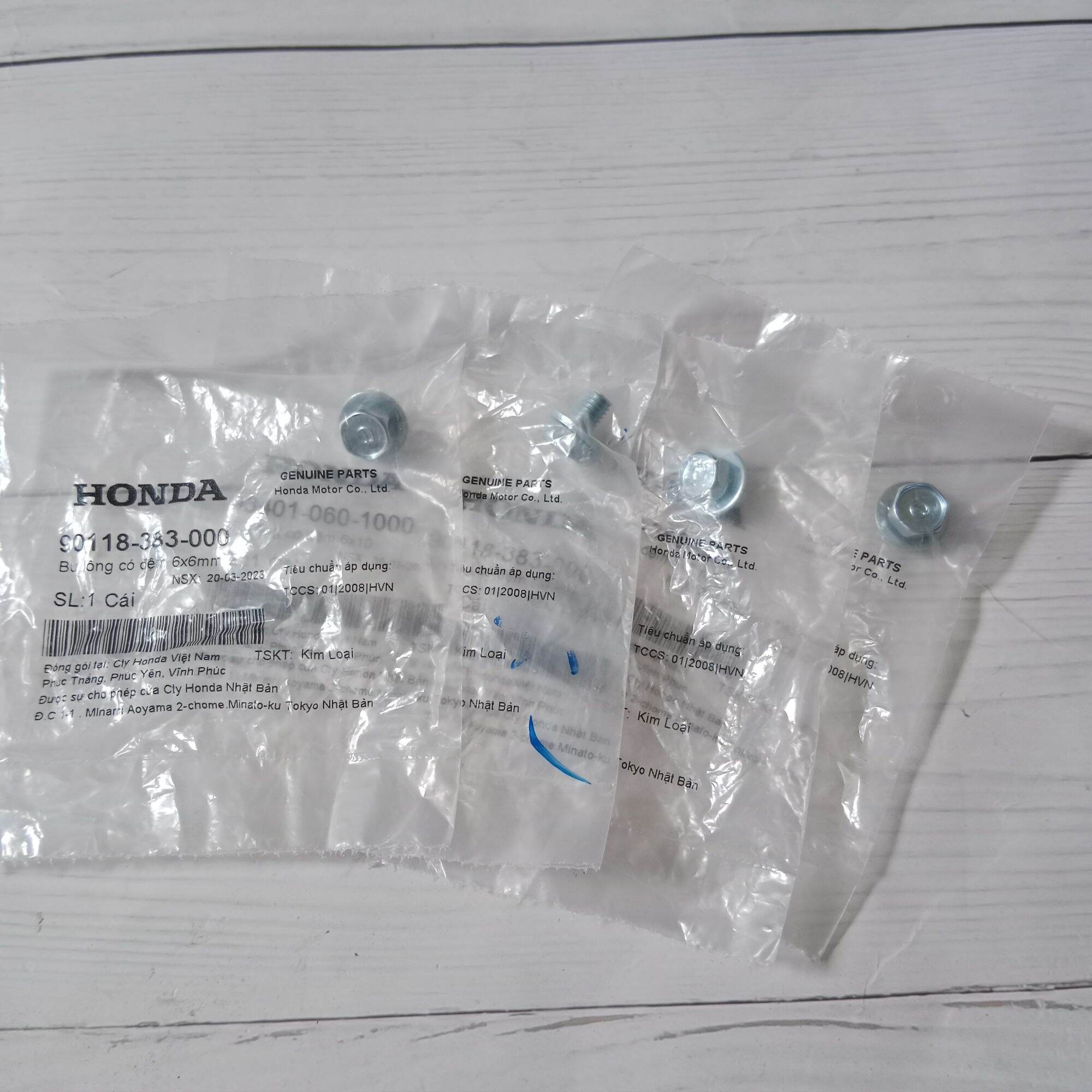 4 con ốc hộp xích Wave , Dream , Future hàng zin Honda / ốp hộp sên Wave , Dream / ốc cạc te Honda
