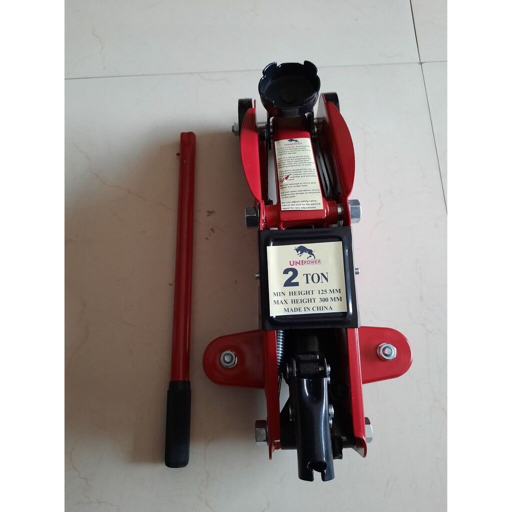 đội lưng thủy lực 2 tấn cá sấu