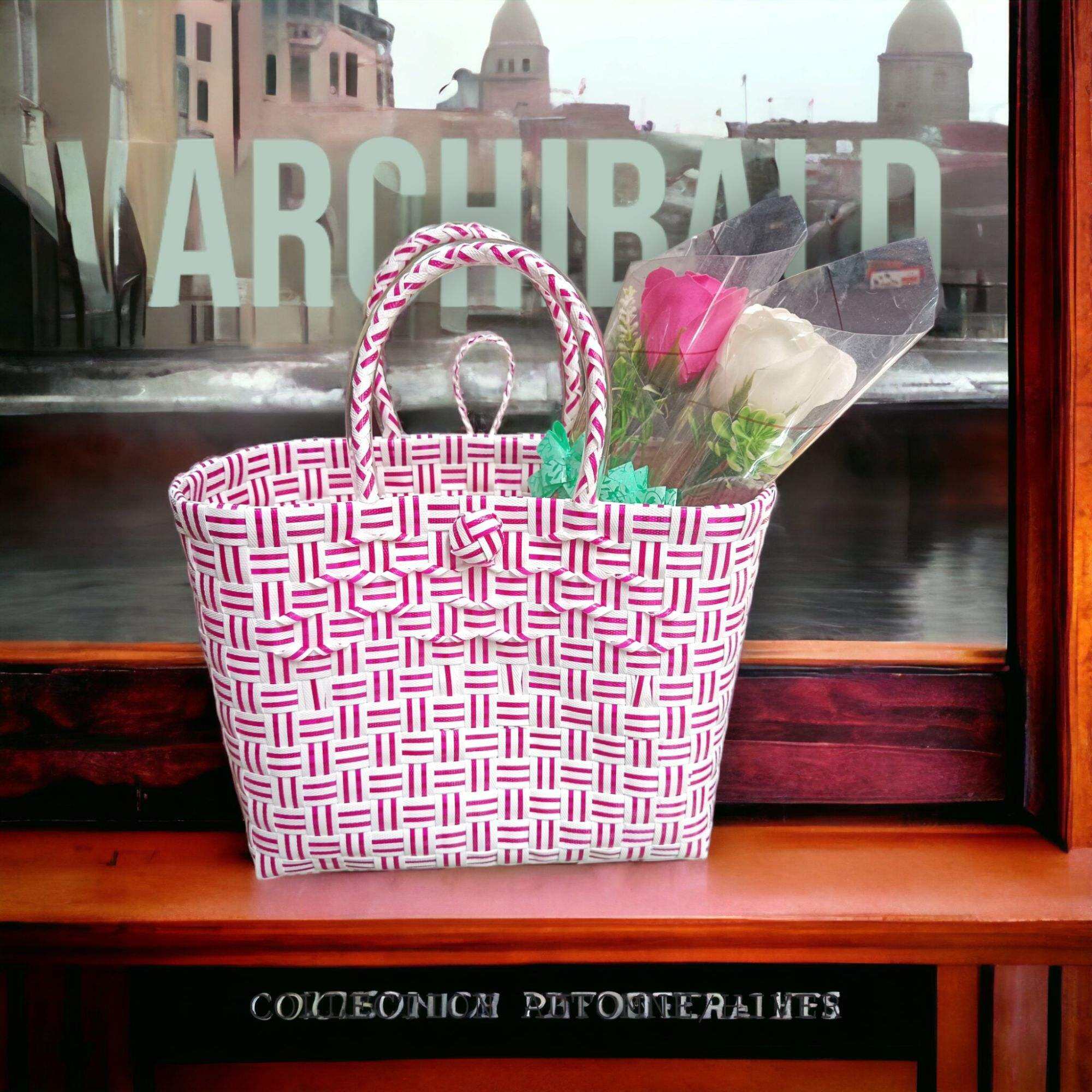 Giỏ xách, túi xách thủ công đan lát nhựa