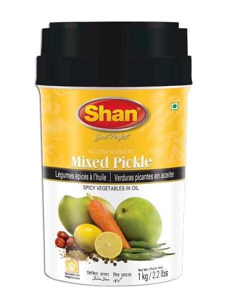 SHAN Mixed Pickle Spicy Vegetables in oil 1kg