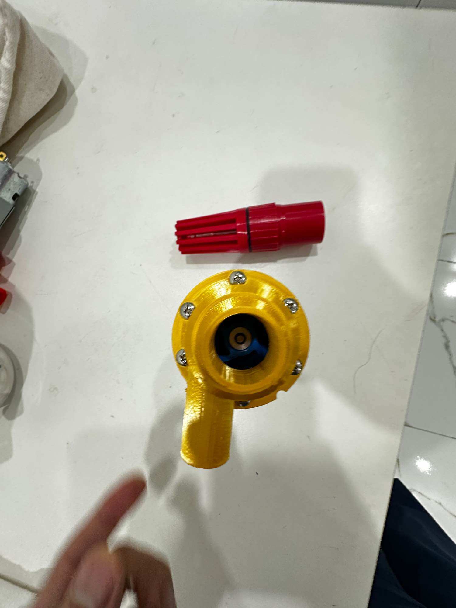 V1- BƠM NƯỚC MINI 775-795- DC12V - Công suất mạnh mẽ thiết kế chắc chắn