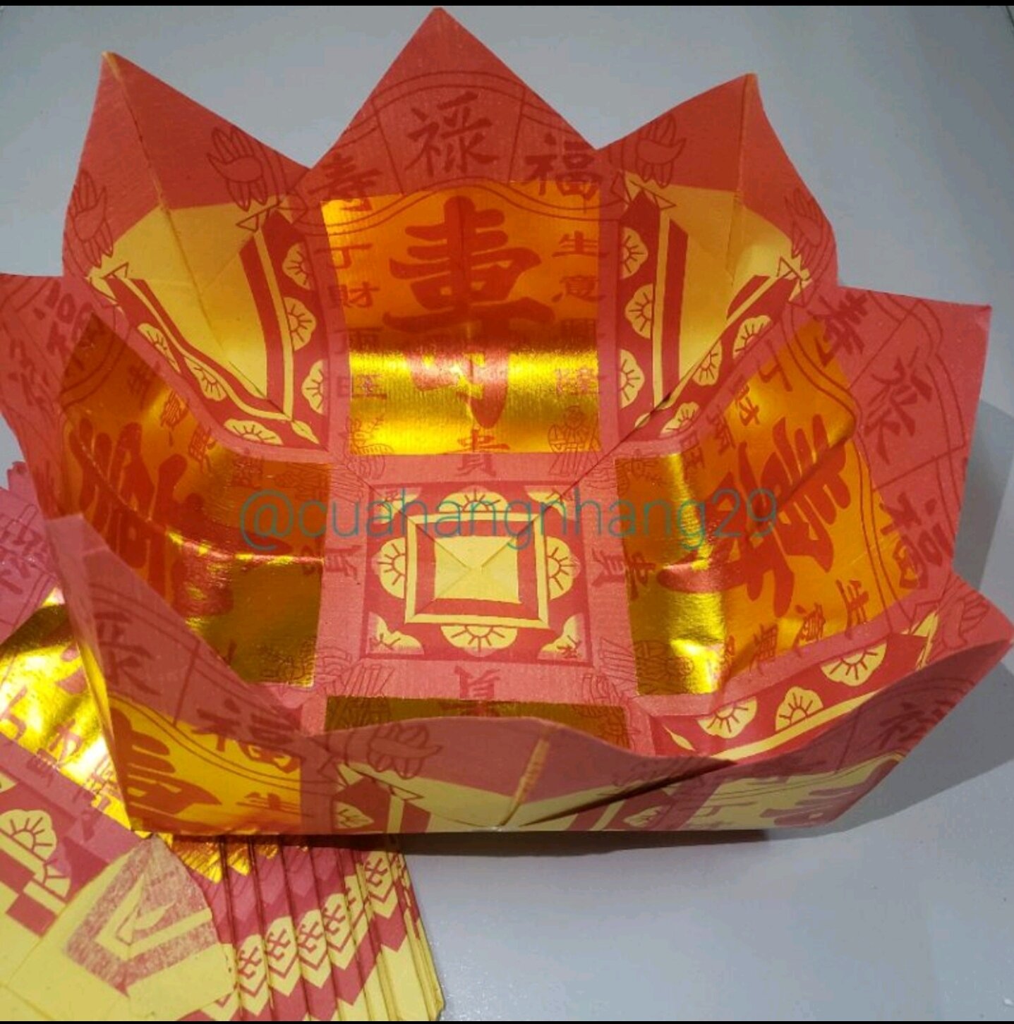 10 mâm thuyền hoa giấy trong thờ cúng