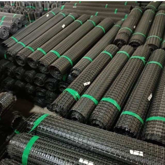 LƯỚI RÀO GÀ RỘNG 1MÉT DÀI 50 MÉT