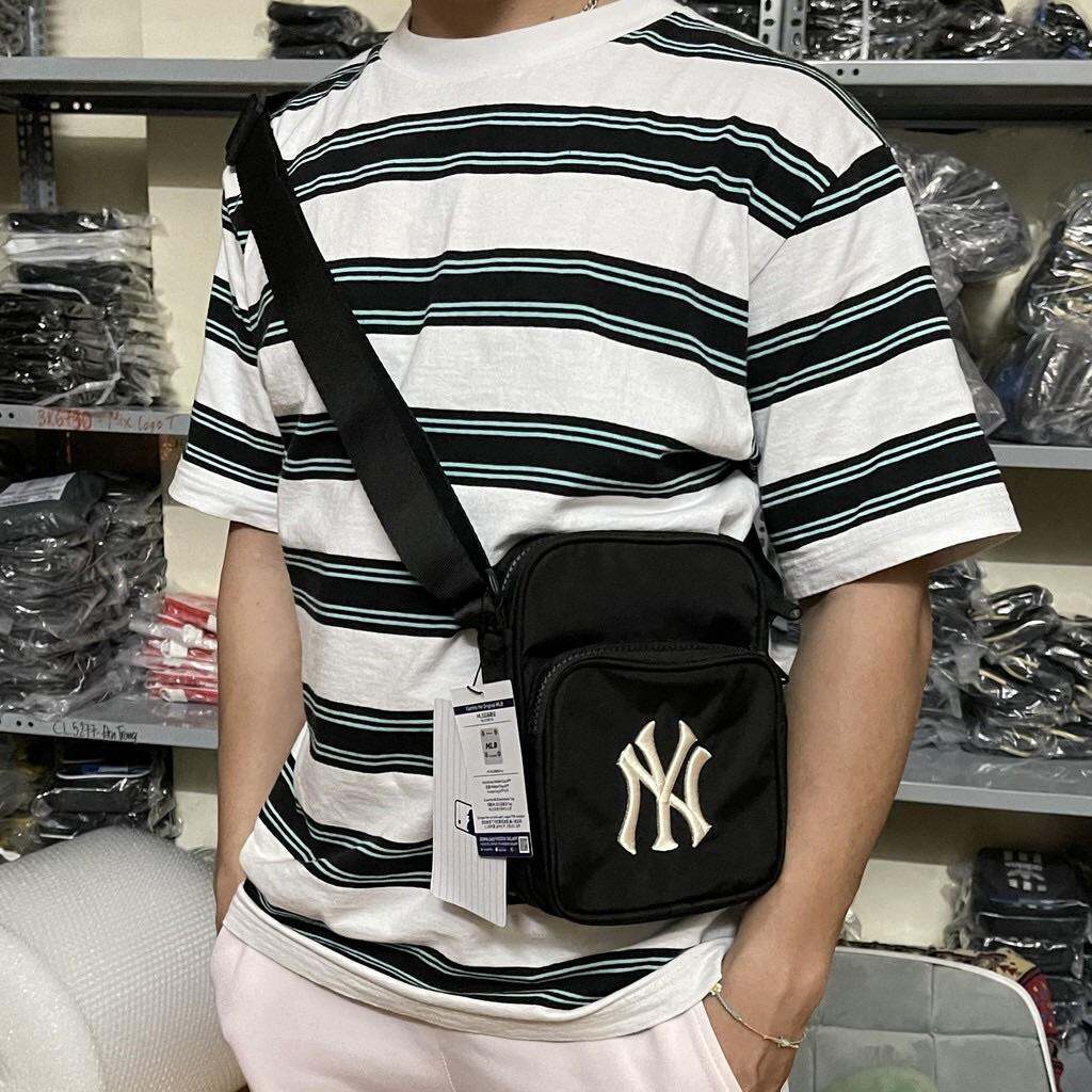 Túi đeo chéo nam nữ MLB NY MONOGRAM MINI BAG BLACK ( BALO SAM)