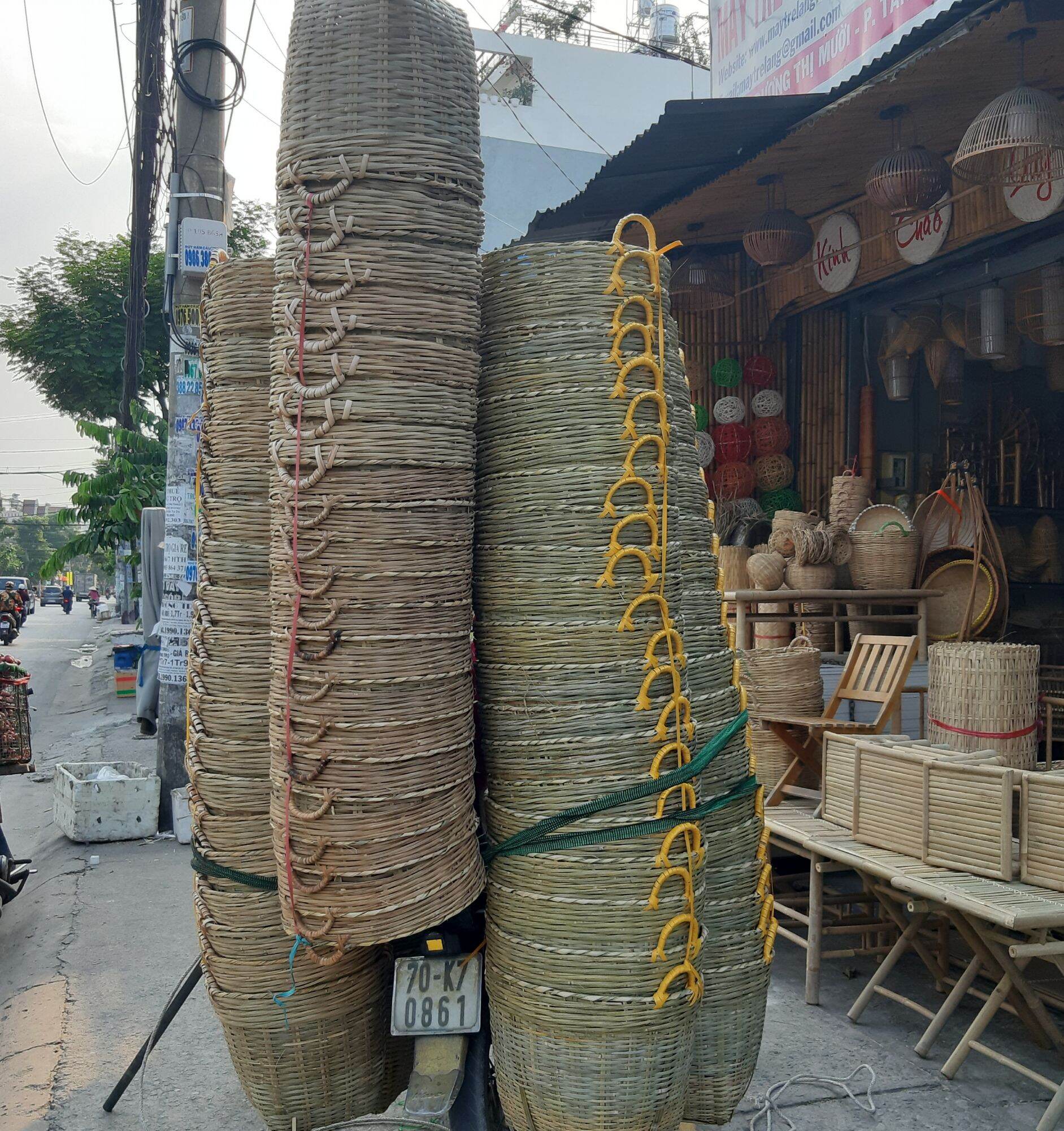 Cần xé ,giỏ tre