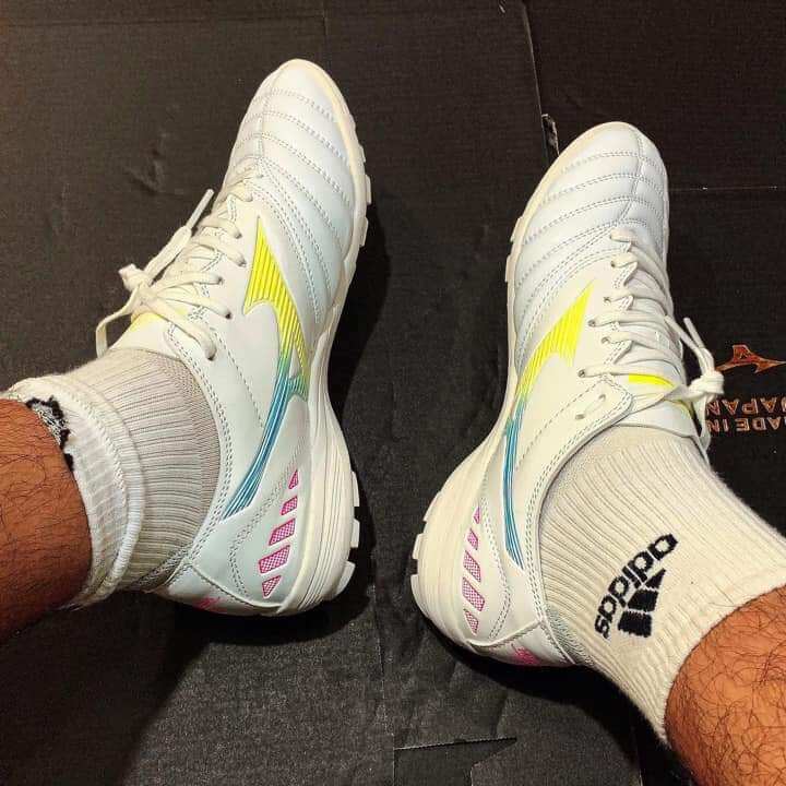 giày đá bóng Mizuno Neo 3 pro