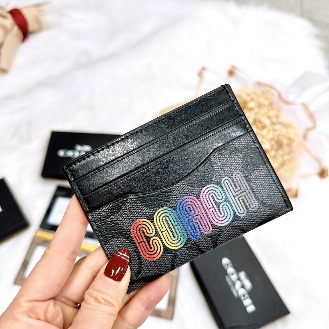 Ví C0ach card viền màu DIsney Fullbox hoạ tiết siêu cưng