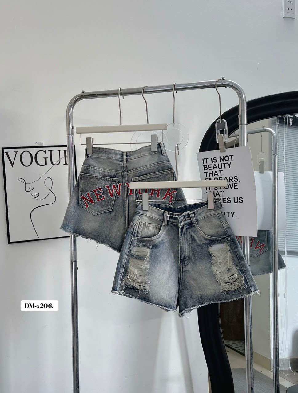 Quần short bò jeans lưng cao lật gấu gấp hình thật