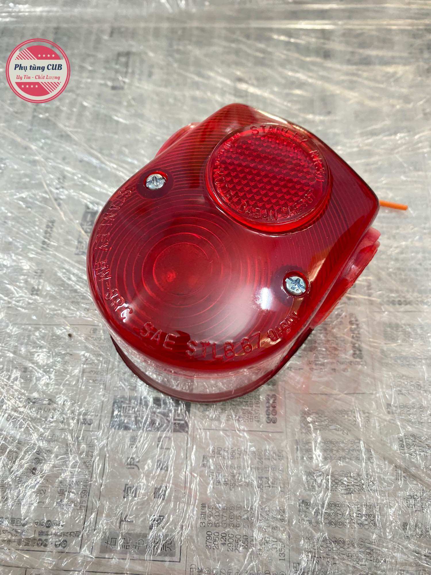 Đèn hậu cub cánh én-81 có mắt mèo